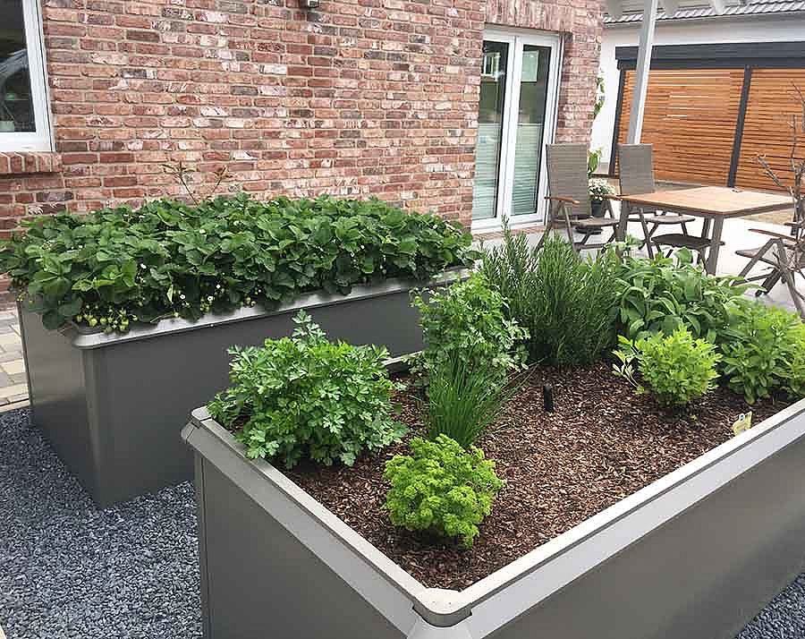 Biohort Zvýšený truhlík na zeleninu 1,5 x 1 tmavě šedá metalíza