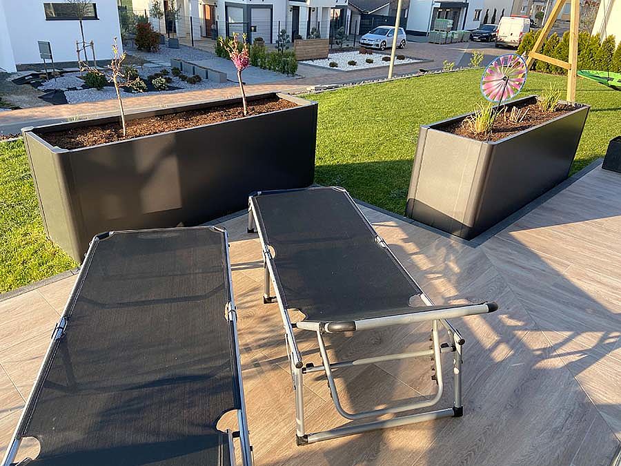 Biohort Truhlík Belvedere 200 midi stříbrná metalíza