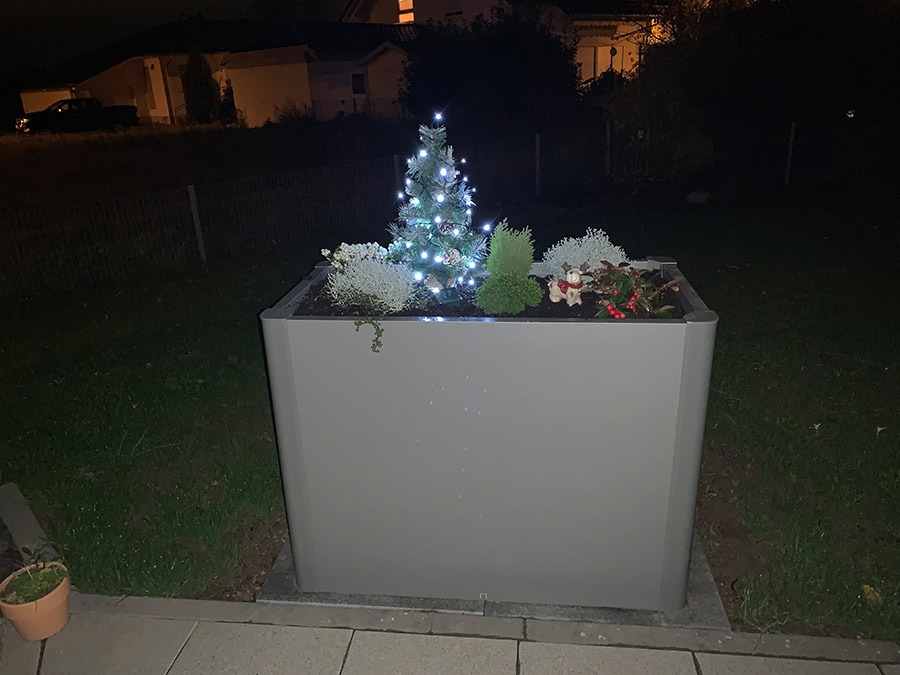 Biohort Truhlík Belvedere 200 midi stříbrná metalíza